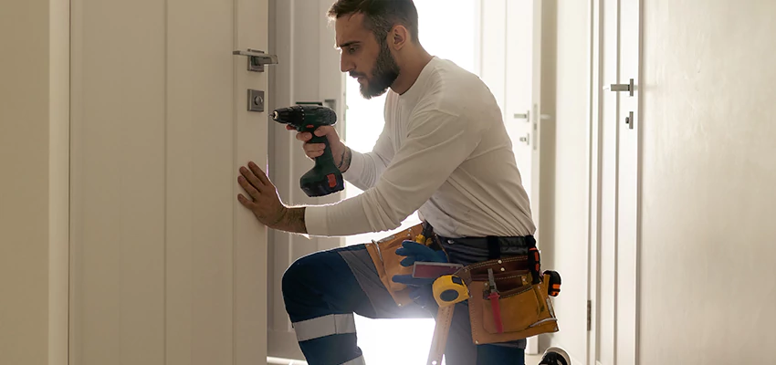 Mailbox Lock Installation Expert in Niles, Illinois
