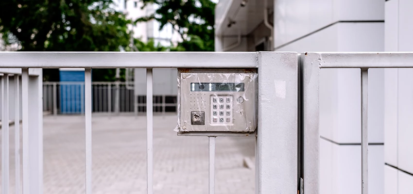 Gate Locks For Metal Gates in Niles