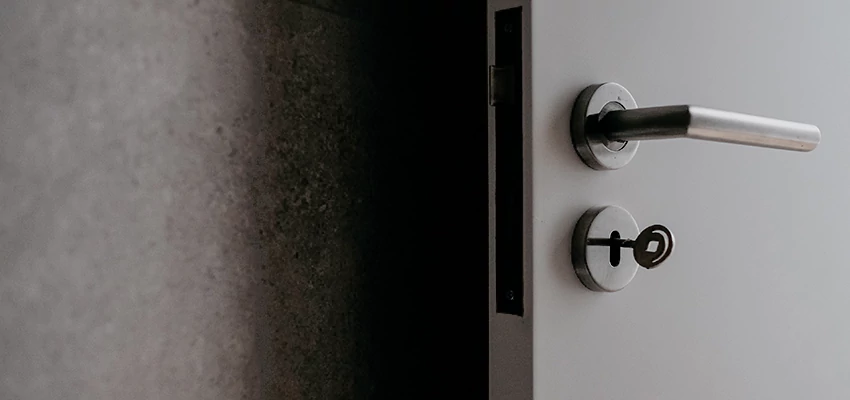 Front Door Handle Repair And Installation in Niles, IL