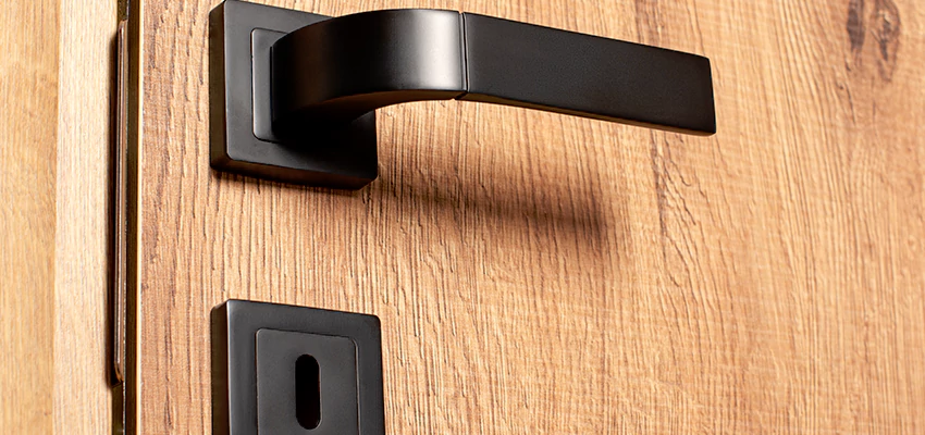 Weekend Lockout Assistance Troubleshooting in Niles, Illinois