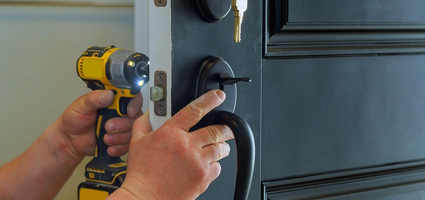 Sliding Door Lock Repair in Niles